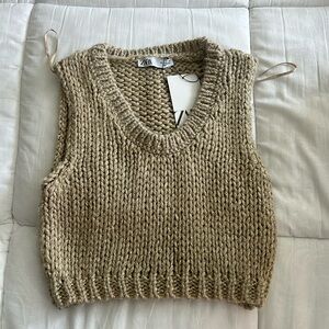 Cropped knit tank